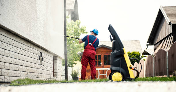 Best Animal Enclosure Cleaning  in Wanamassa, NJ